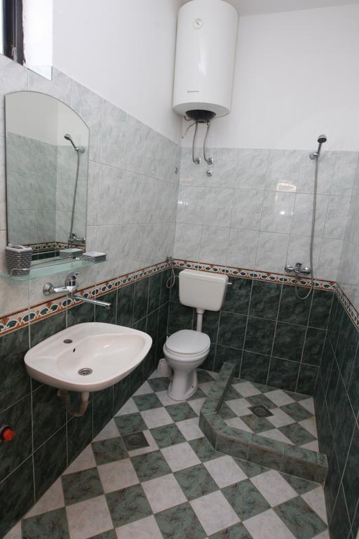 Guest House Ugljevarevic Budva Bilik gambar