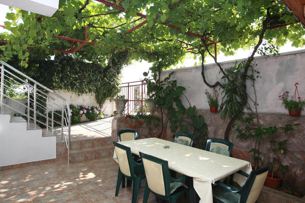 Guest House Ugljevarevic Budva Bilik gambar