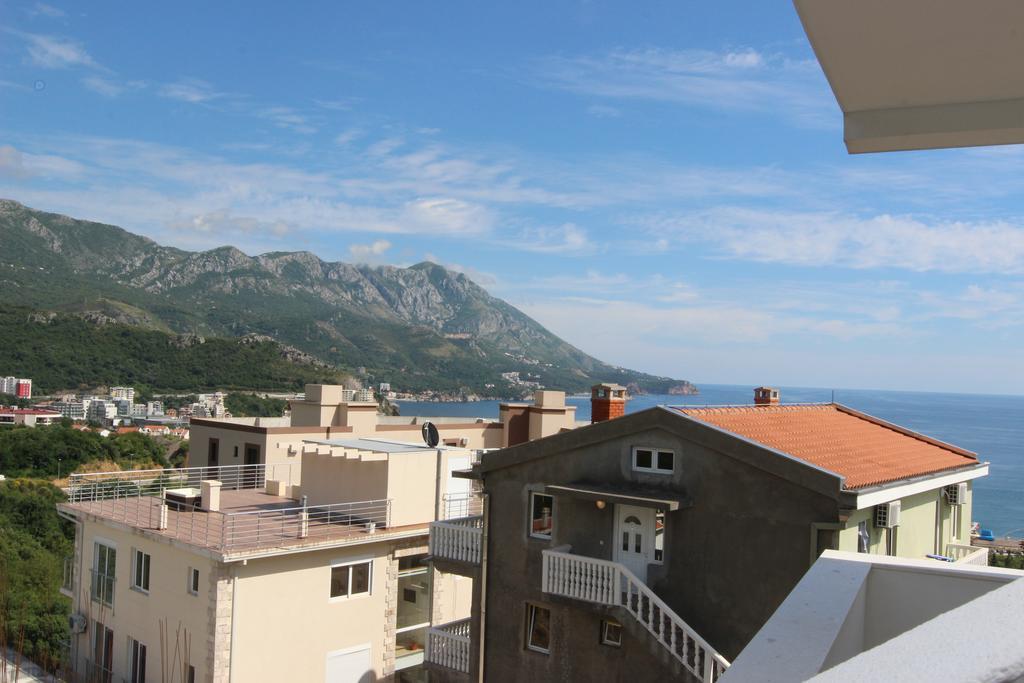Guest House Ugljevarevic Budva Luaran gambar