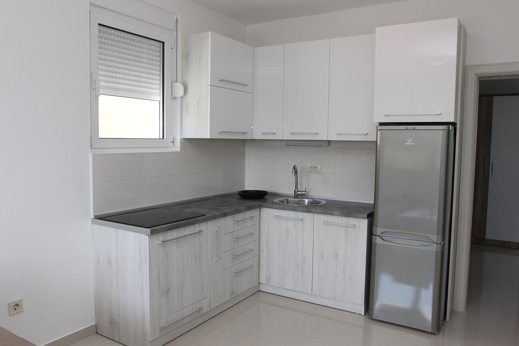 Guest House Ugljevarevic Budva Luaran gambar